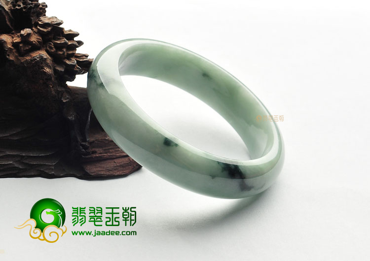 糯冰种飘花手镯(55.8mm)