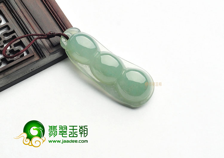 (超值推荐)冰种晴水四季豆挂件