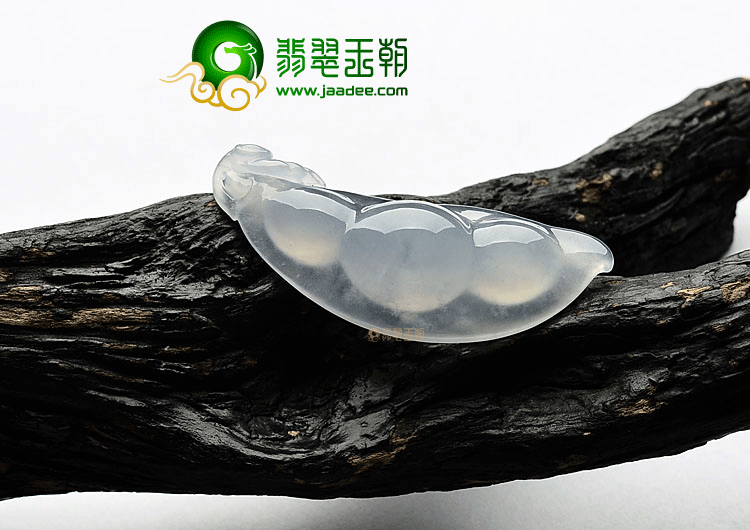 冰种晴水四季豆挂件