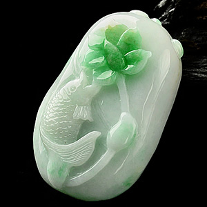 细糯种淡三彩连年有余挂件