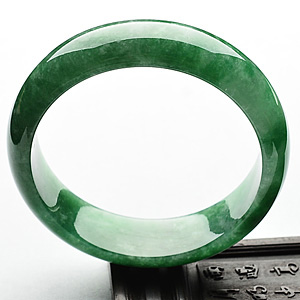 糯冰种阳绿手镯(56.8mm)