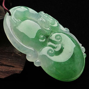 (超值推荐)冰种飘翠龙行如意挂件