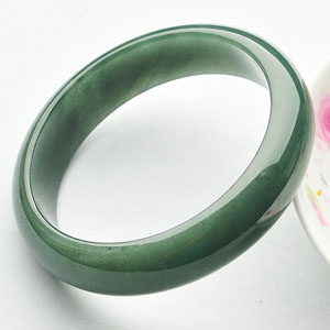 糯冰种油青手镯(58mm)