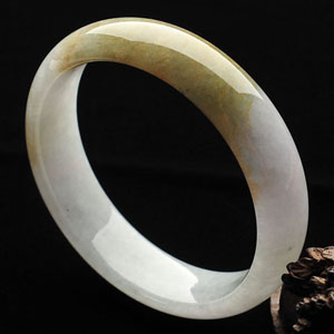 糯冰种飘淡黄翡手镯(57.4mm)