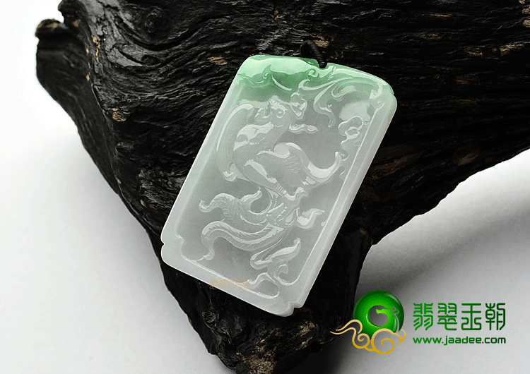 冰种飘翠龙凤牌挂件(一对)