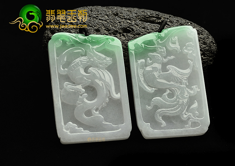 冰种飘翠龙凤牌挂件(一对)
