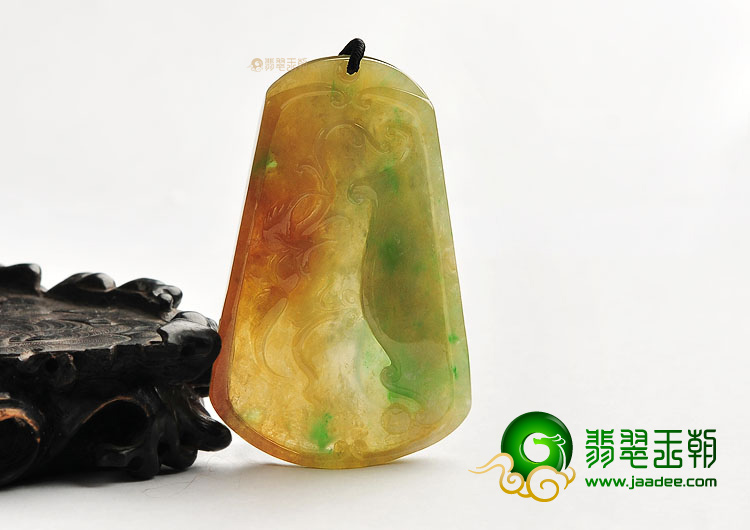 糯冰种黄加绿龙凤牌挂件