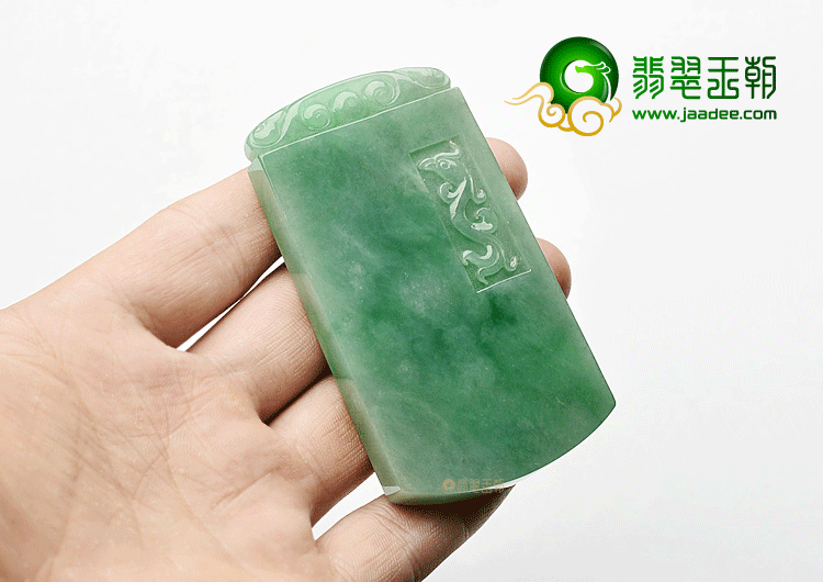 糯冰种豆色仿古龙凤牌挂件