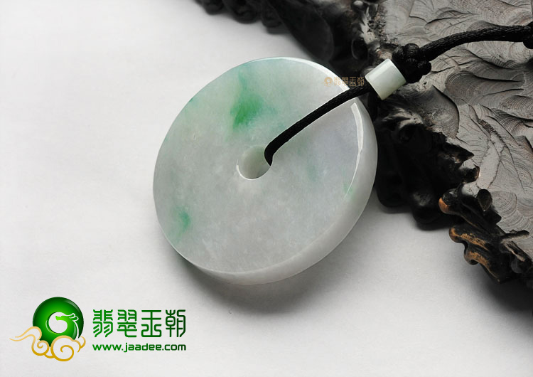 糯冰种晴水飘翠平安扣挂件