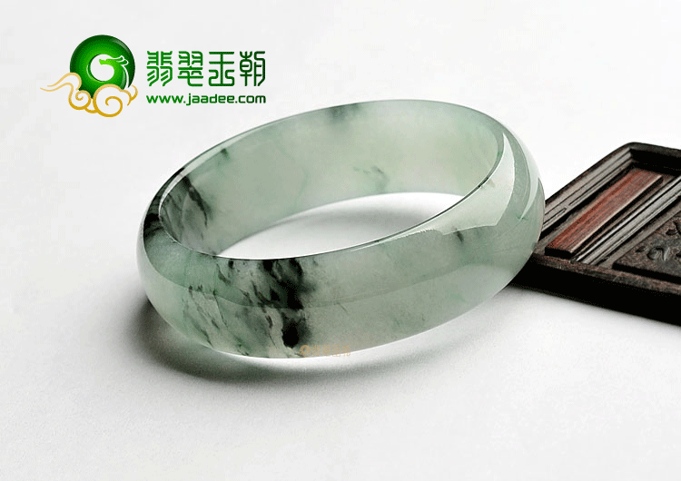 冰种飘花贵妃镯(56.4mm-52mm)