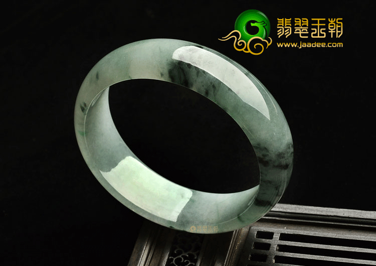 冰种飘花贵妃镯(56.4mm-52mm)
