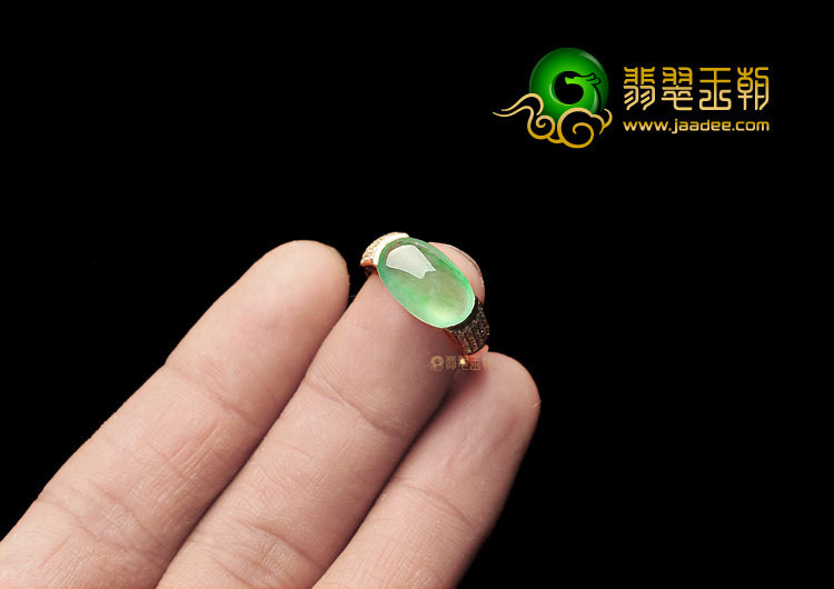 冰种绿晴水镶玫瑰金戒指(真钻)