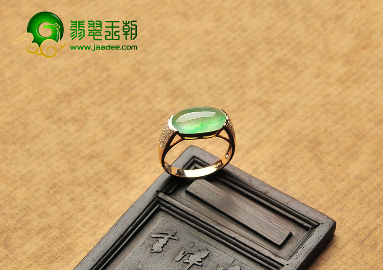 冰种绿晴水镶玫瑰金戒指(真钻)
