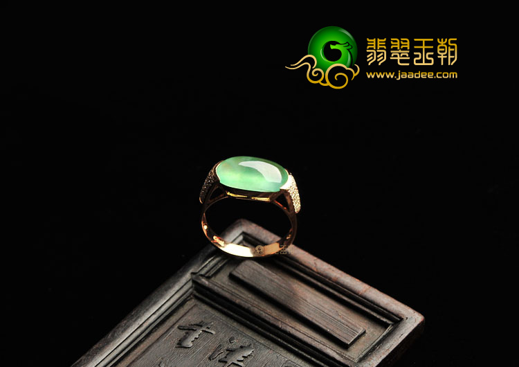 冰种绿晴水镶玫瑰金戒指(真钻)