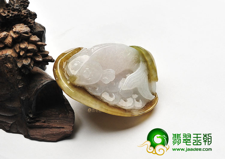 糯冰种淡三彩年年有余挂件