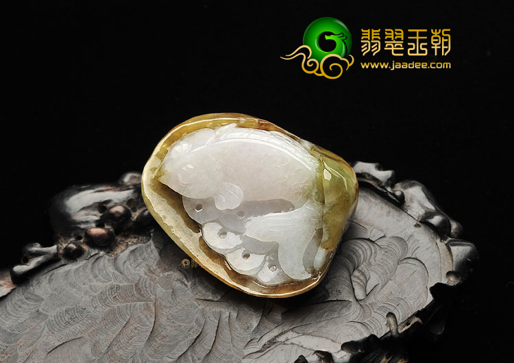 糯冰种淡三彩年年有余挂件