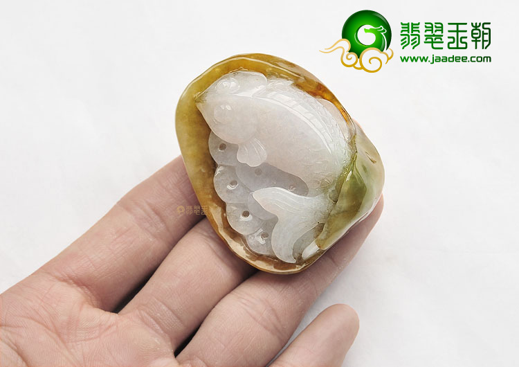 糯冰种淡三彩年年有余挂件