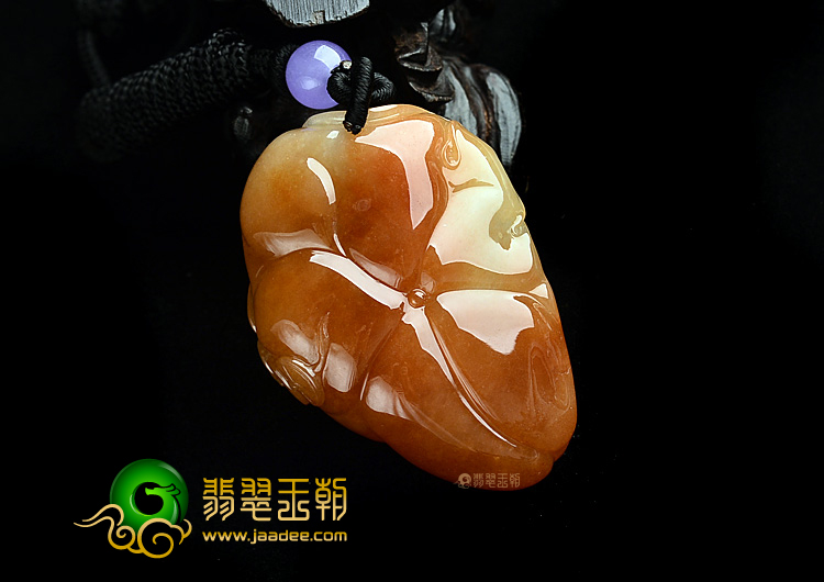 糯冰种红黄翡貔貅挂件