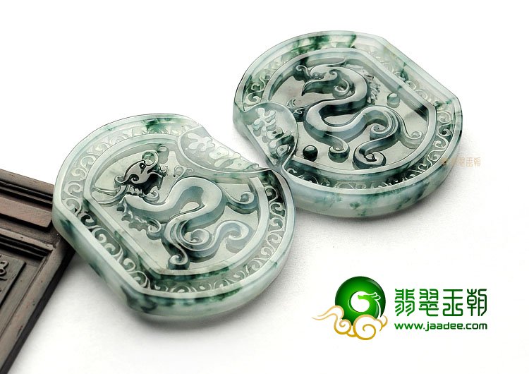 冰种飘花龙凤牌挂件(一对)