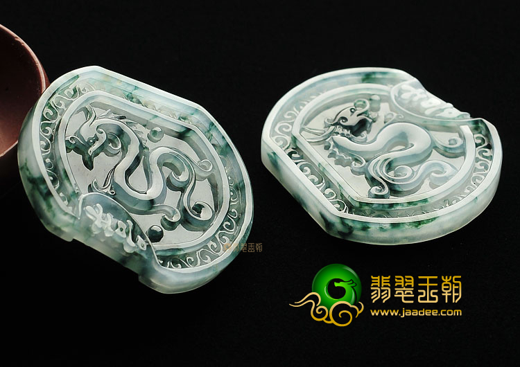 冰种飘花龙凤牌挂件(一对)