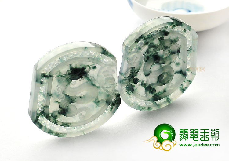 冰种飘花龙凤牌挂件(一对)
