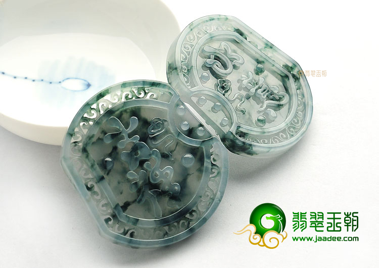 冰种飘花龙凤牌挂件(一对)