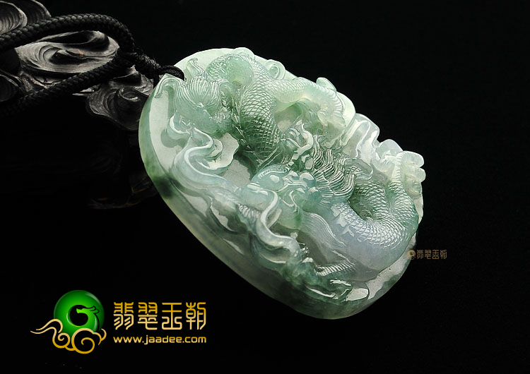 糯冰种飘花龙凤牌挂件