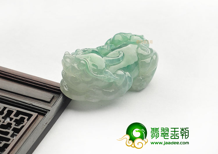 糯冰种晴水貔貅挂件
