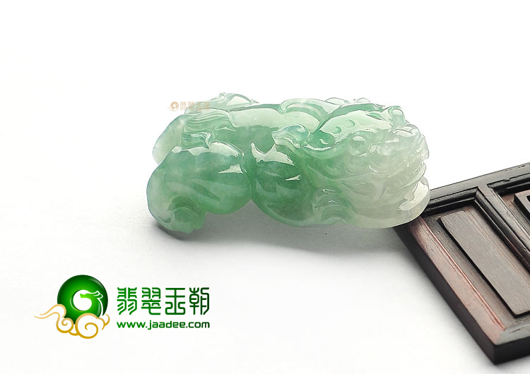 糯冰种晴水貔貅挂件