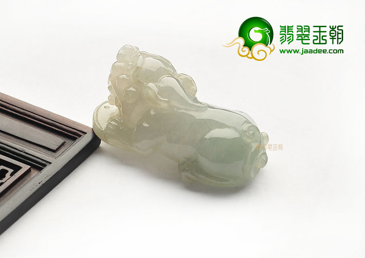 糯冰种淡晴水貔貅挂件