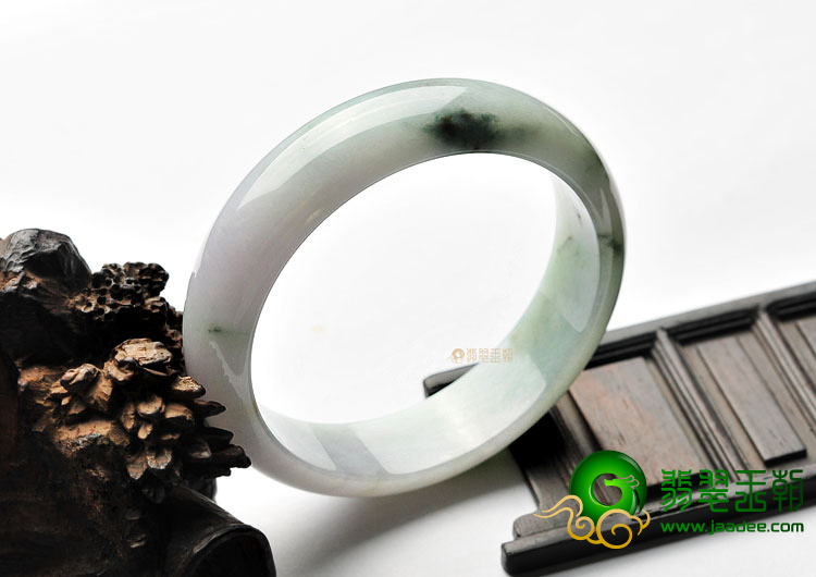 (超值推荐)糯冰种飘花手镯(53mm)