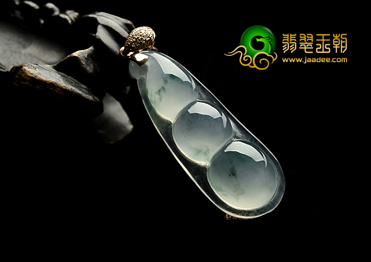 玻璃种飘花四季豆挂件(金扣)