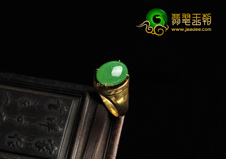 (超值推荐)糯冰种翠色戒面(一对)