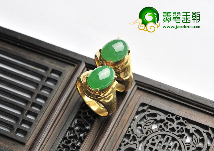 (超值推荐)糯冰种翠色戒面(一对)