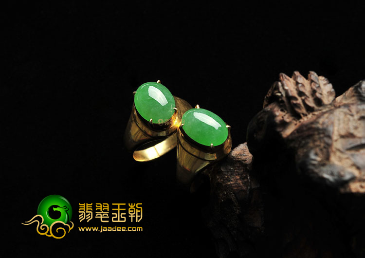 (超值推荐)糯冰种翠色戒面(一对)