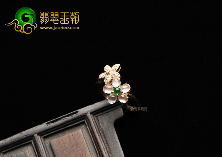 玻璃种无色/阳绿镶玫瑰金戒指(真钻)