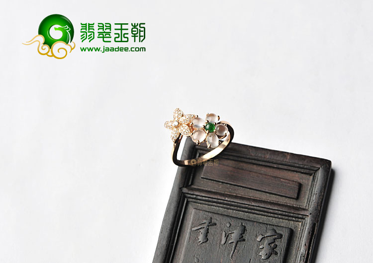 玻璃种无色/阳绿镶玫瑰金戒指(真钻)