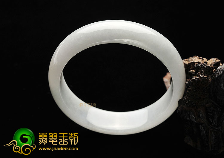 (超值推荐)糯冰种无色手镯(56.6mm)