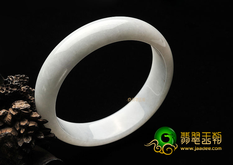 (超值推荐)糯冰种无色手镯(56.6mm)