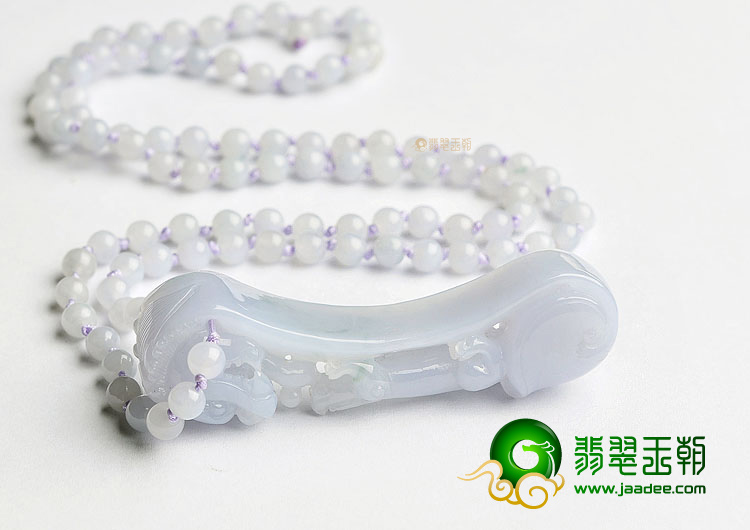 (超值推荐)糯冰种淡紫罗兰龙钩挂件