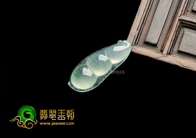 冰种晴水四季豆挂件
