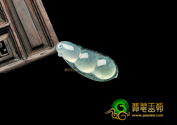 冰种晴水四季豆挂件