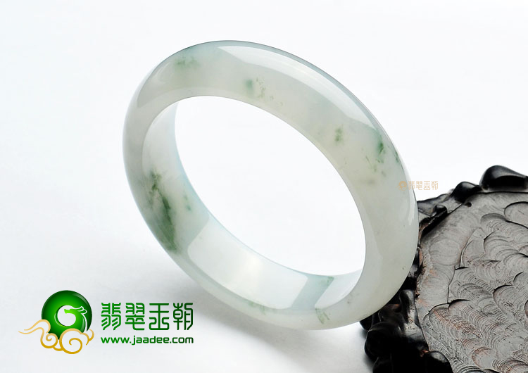 (超值推荐)冰种飘花手镯(60.2mm)