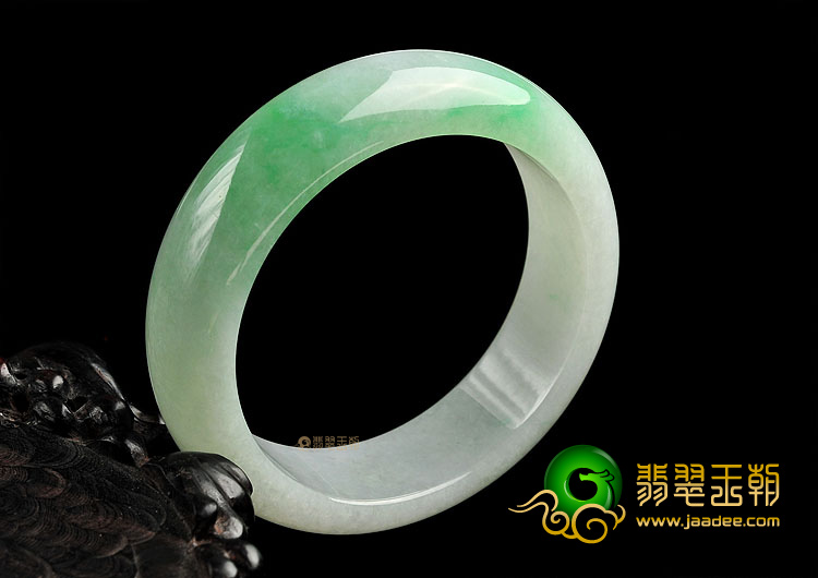 (超值推荐)糯冰种翠色手镯(54.3mm-55.1mm-57.4mm-55.1mm)(一批走)