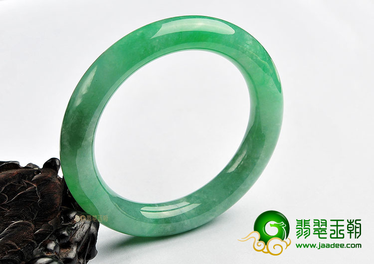 糯冰种阳绿圆条手镯(58.3mm)