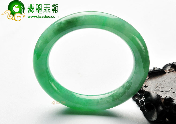 糯冰种阳绿圆条手镯(58.3mm)