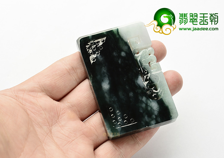 糯冰种油青仿古龙牌挂件
