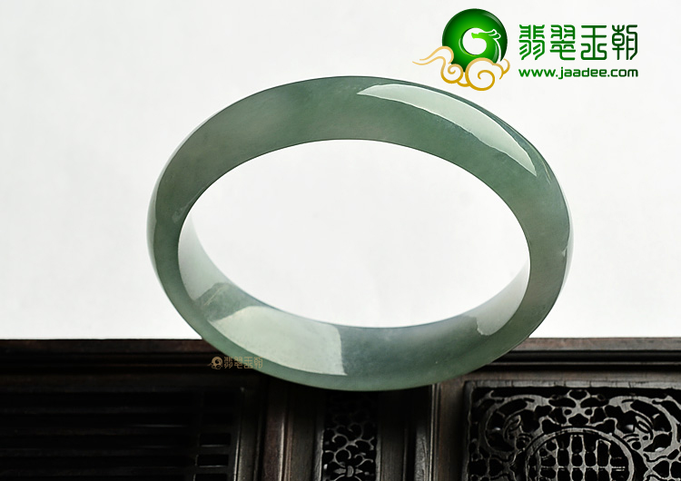 冰种蓝晴水贵妃镯(58.8mm-49.8mm)