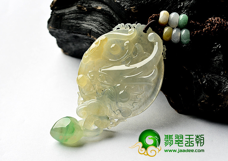 冰种三彩龙如意挂件