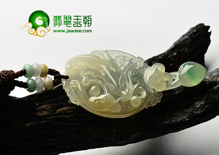 冰种三彩龙如意挂件